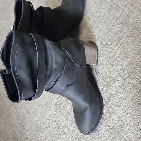 Gray Heeled Boots - Picture 2 of 3